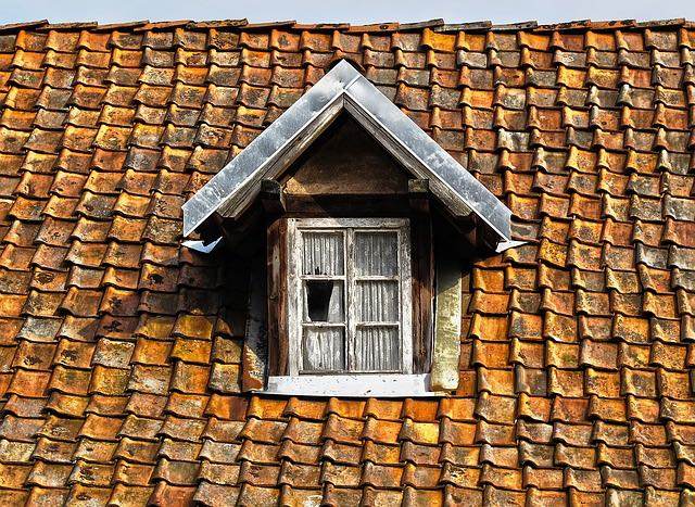 Picture of roof with gable window