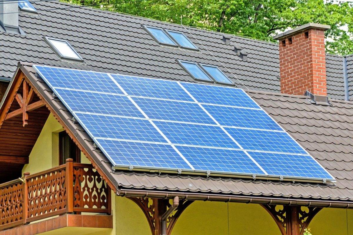Homes with Solar Panels – 5 Simple Things To Check