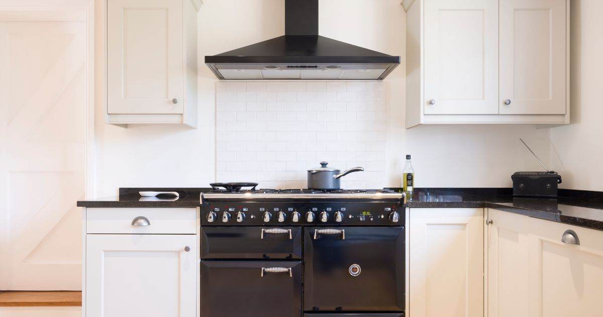 Reasons Why Your Kitchen Should Have a Range Hood
