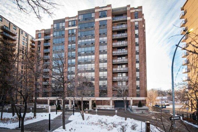 Condos of Wellington Crescent Real Estate Times condos of wellington crescent Condos of Wellington Crescent condos of wellington crescent